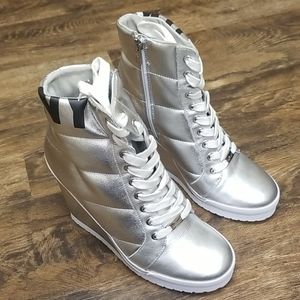 dkny women's noho wedge sneakers